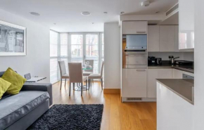 Modern 2BR and elevator C-LONDON